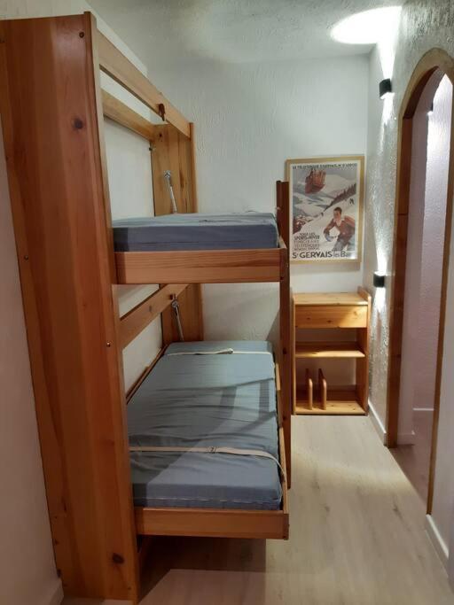 Appartement Meuble Avec Vue Sur Les Montagnes Et Piscine L'Ete 圣热尔韦莱班 外观 照片