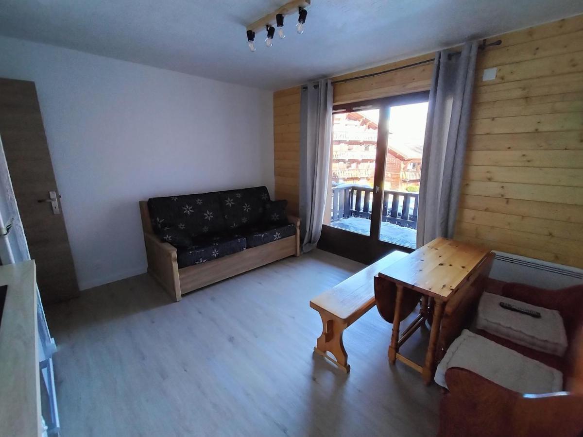 Appartement Meuble Avec Vue Sur Les Montagnes Et Piscine L'Ete 圣热尔韦莱班 外观 照片